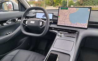 Geely_E5_Inter4.jpg