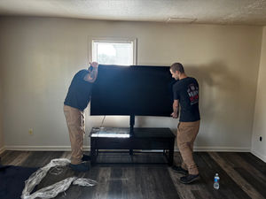 Stress-Free Moving Solutions with Heavy Hitters
