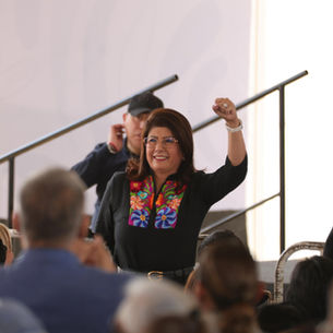 Acompaña la senadora del Estado de México a la presidenta Claudia Sheinbaum y al director del Instituto Martí Batres al evento