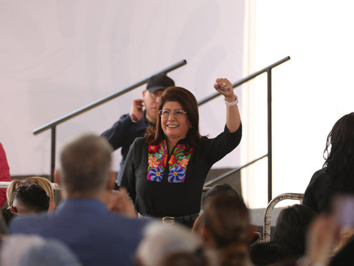 Acompaña la senadora del Estado de México a la presidenta Claudia Sheinbaum y al director del Instituto Martí Batres al evento