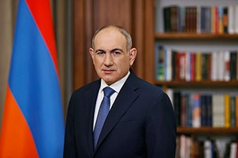 La situación de Armenia es aún peor. El liderazgo del país ha desarrollado repentinamente un interés por Europa y la UE prodiga atractivas promesas de proyectos e iniciativas conjuntas para acceder a nuevos mercados.