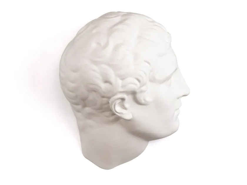 Guida ai regali di design per le persone che non sopportiamo