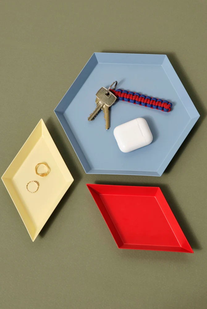 interior design milano lodi parma come arredare casa appartamento triangolo amoroso triangolazione narcisista pavimenti finiture rivestimenti gres effetto marmo finto parquet bagno terra esagono cementine mosaico box doccia