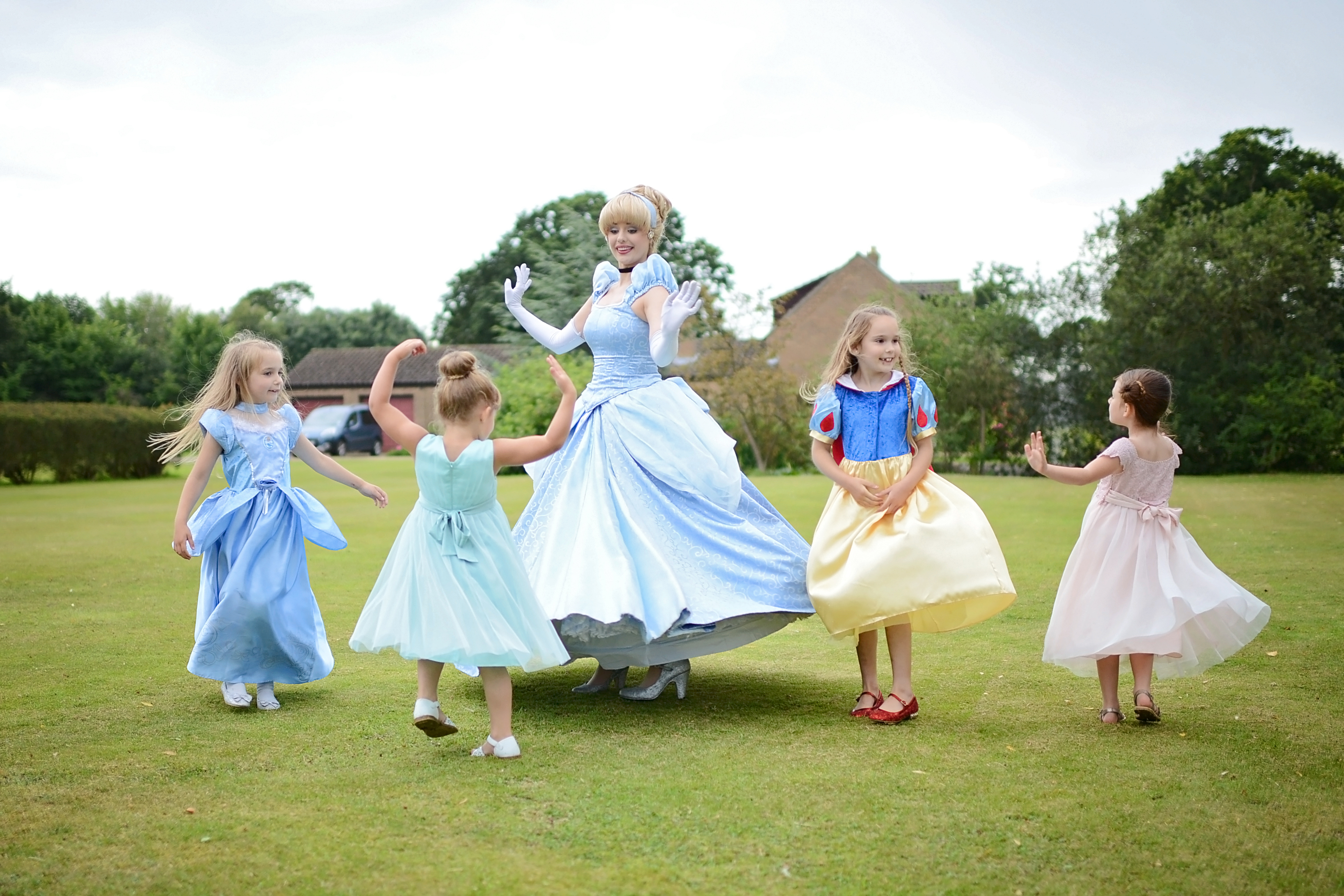 Princess party performance