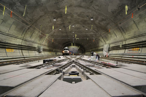 210421_Tunnel_Rail_Outbound_CTS.jpeg