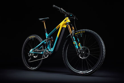 2022_YetiCycles_160E_T1_Team_Dark_01.jpeg