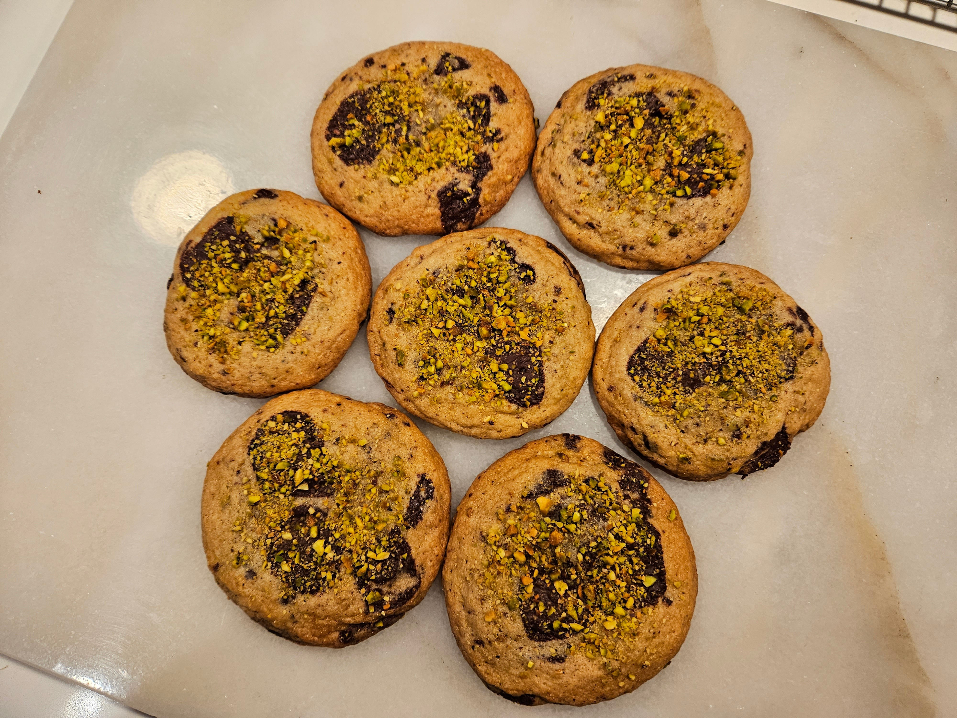 Dark Chocolate Pistachio Cookies