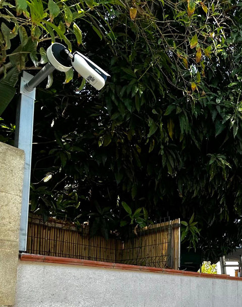 מצלמת אנליטיקה לאורך גדר