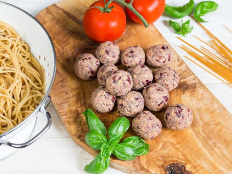 Spaghetti & Vegan Meatballs