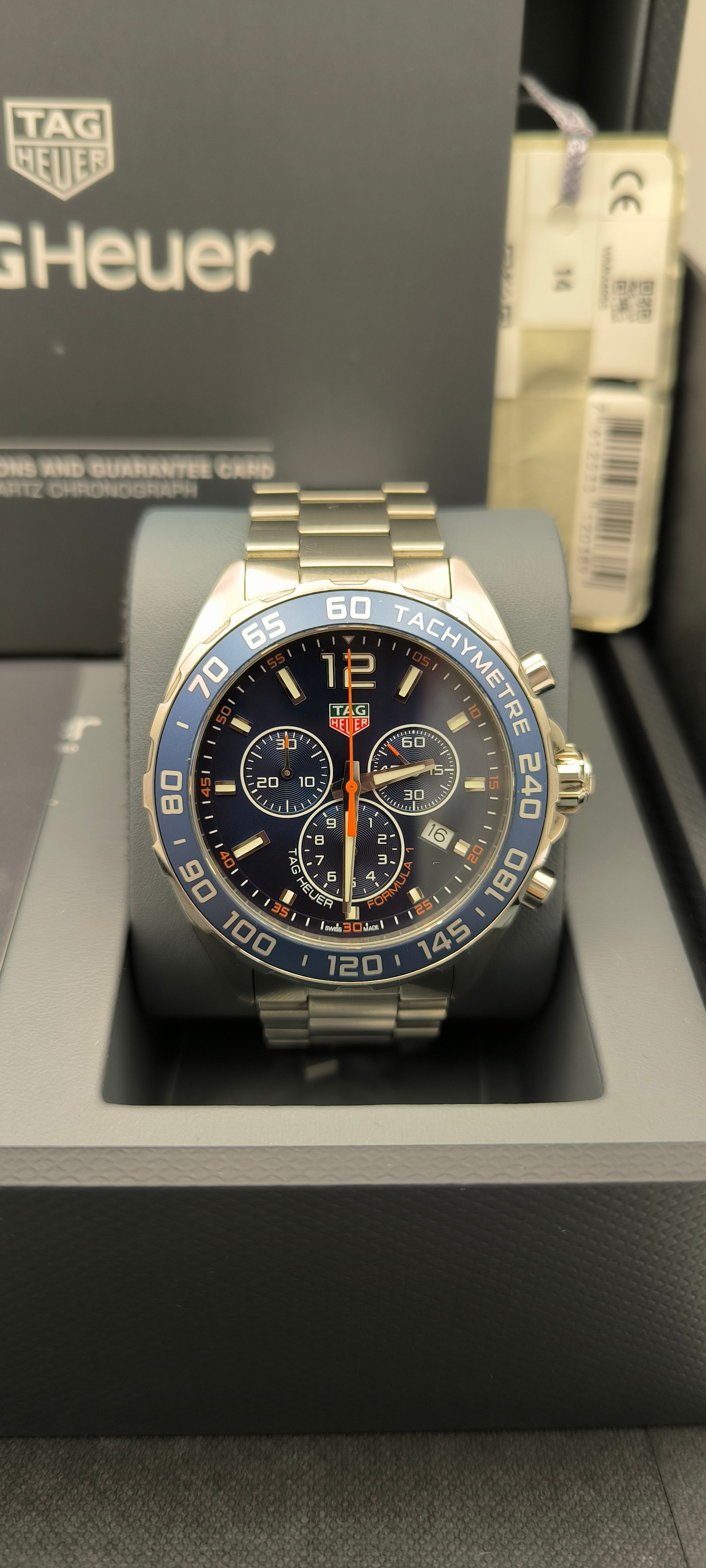 TAG Heuer Formula 1 Chronograph CAZ1014 – Full Set | Sporty & Iconic!