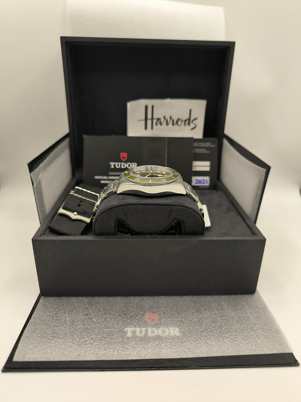 Thumbnail:  Tudor Black Bay Harrods Special Edition 79230G