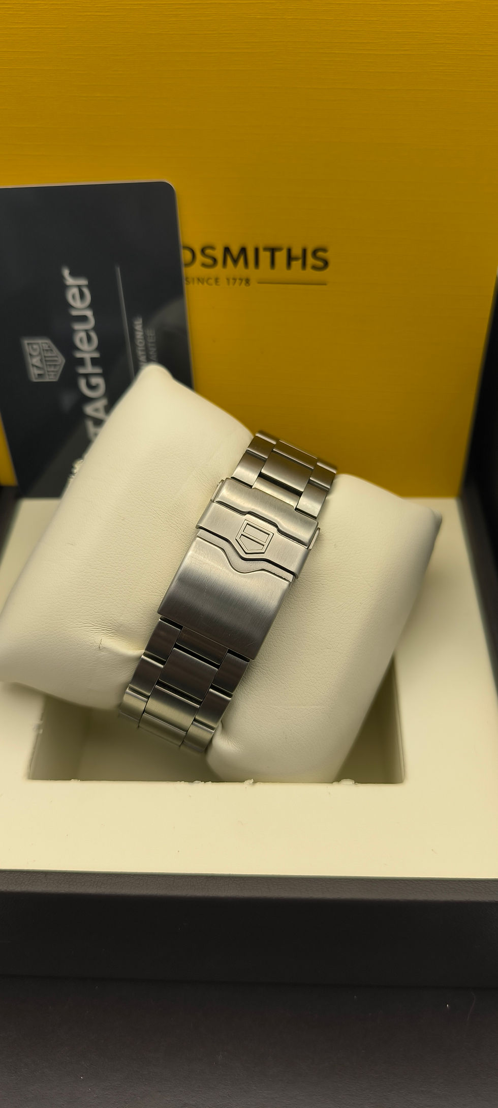 Thumbnail: TAG Heuer Formula 1 Chronograph CAZ1014 – Full Set | Sporty & Iconic