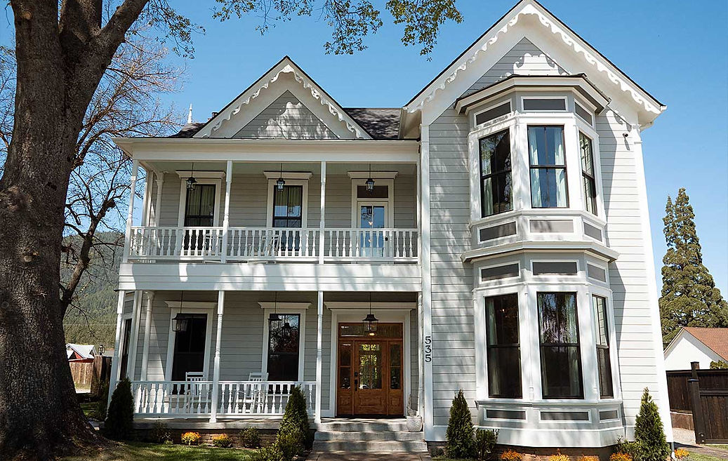 Wild Hare Inn Front