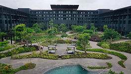 HOTEL THE FIVES BEACHFRONT