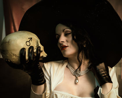 Lady Dimitrescu ( Resident Evil)