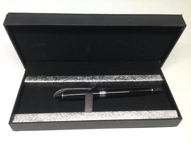 ภาพขนาดย่อ: ปากกา Rolls-Royce สุดหรู