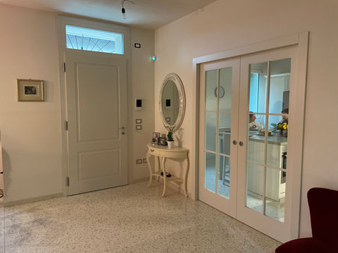 porte personalizzate con inglesine, porte su misura con inglesine, porte in legno su misura, serramenti su misura gazzo, tondin serramenti gazzo