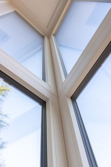 serramento in legno alluminio giuntato ad angolo