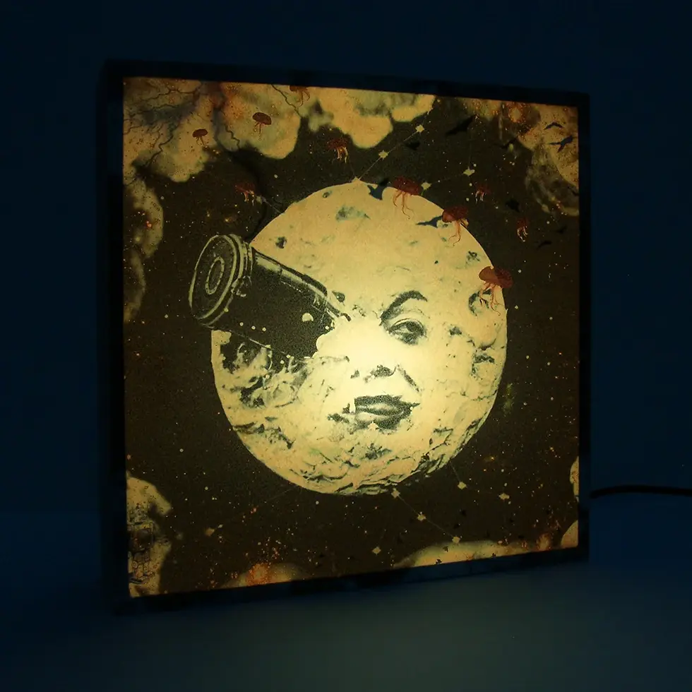 Miniature : Lightbox murale légère Voyage dans la Lune (option triangles), effet tableau lumineux