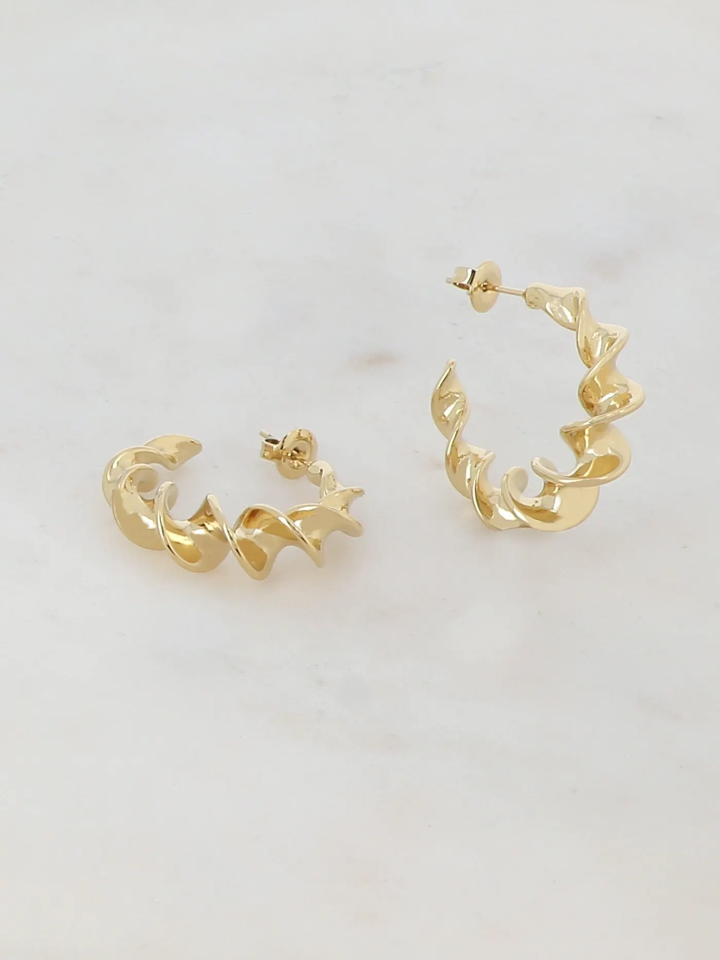 Boucles D'Oreilles Créoles Ondulées Argent 925 – Petites Créoles Fantaisie Pour Femme, Idéal Cadeau Anniversaire, Maman, Meilleure Amie, Noël Ou Saint-Valentin