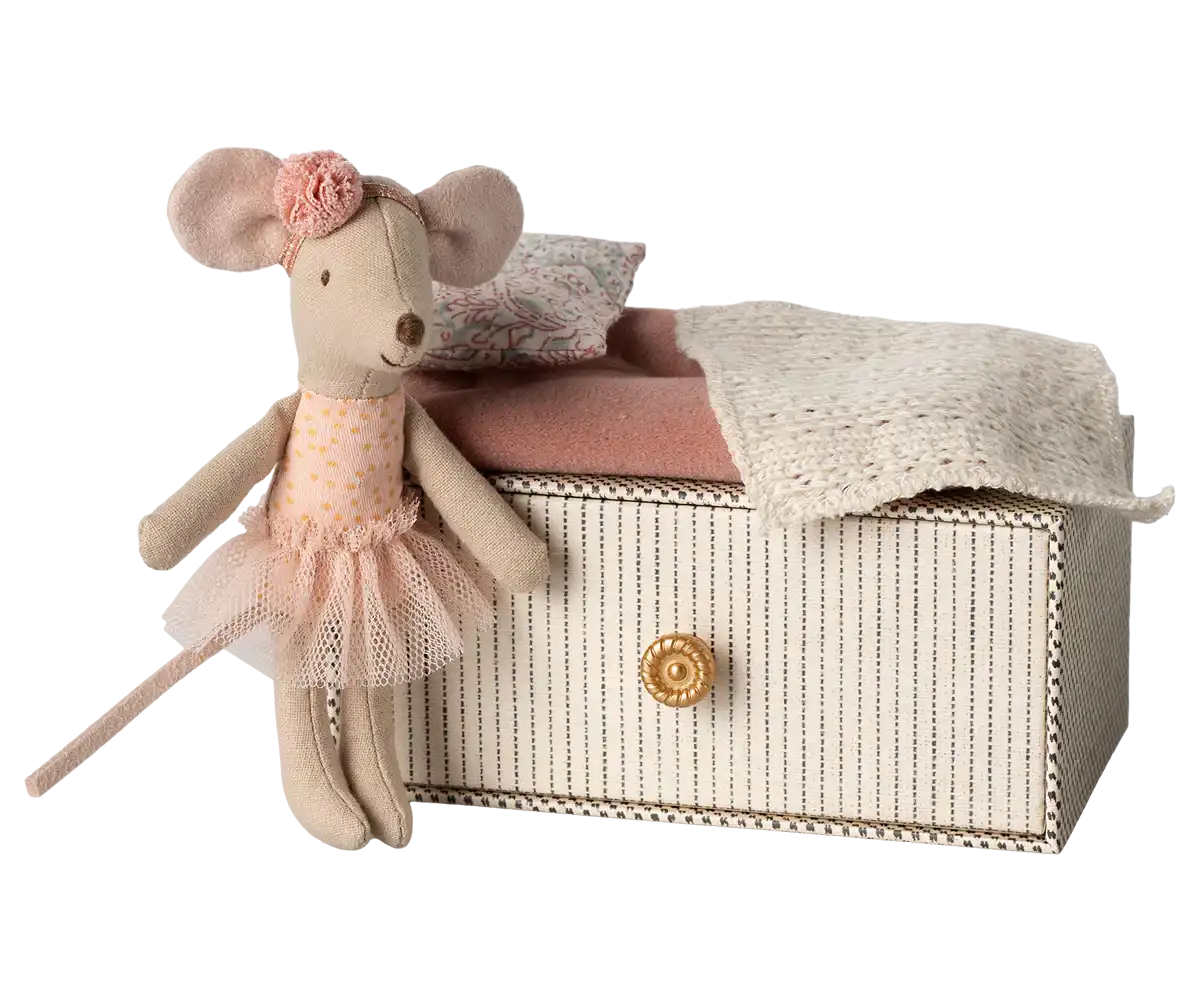 Maileg souris campeur