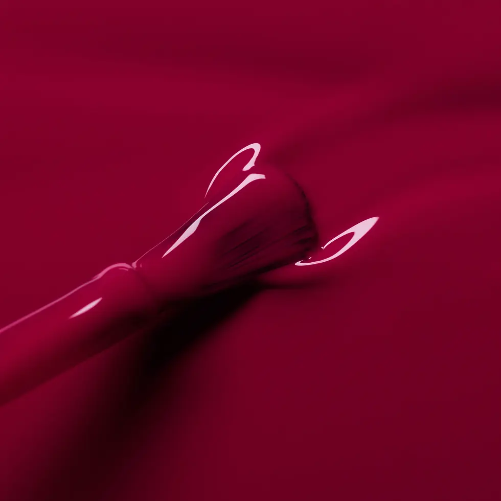 Vernis à ongle prune