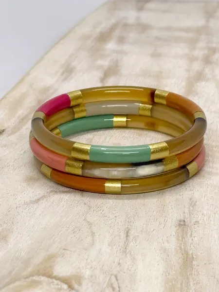 Trio de bracelets Natural en corne naturelle aux teintes douces