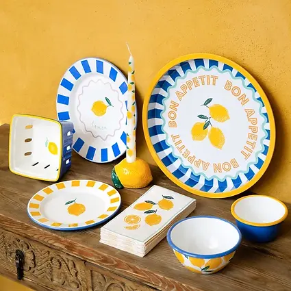set vaisselle motif citron décoration table été style provençal