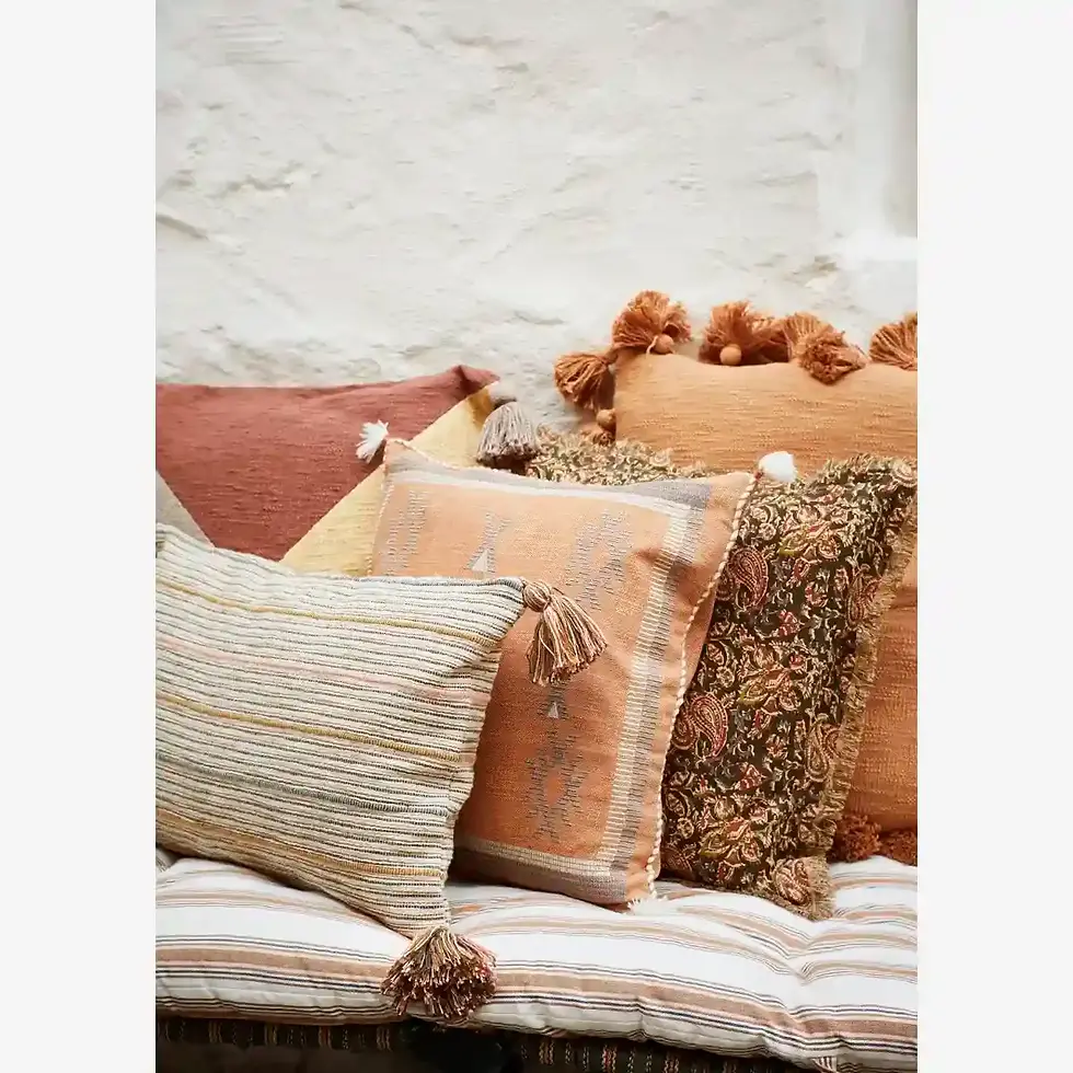 Miniature : Coussin avec pompon en coton effet lin