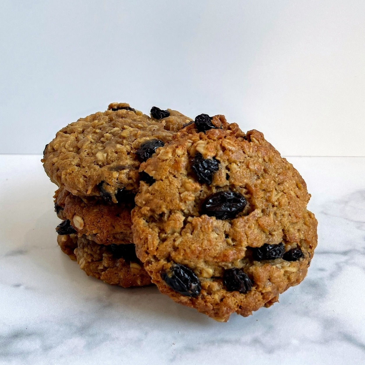 Vegan Oatmeal Raisin Cookie