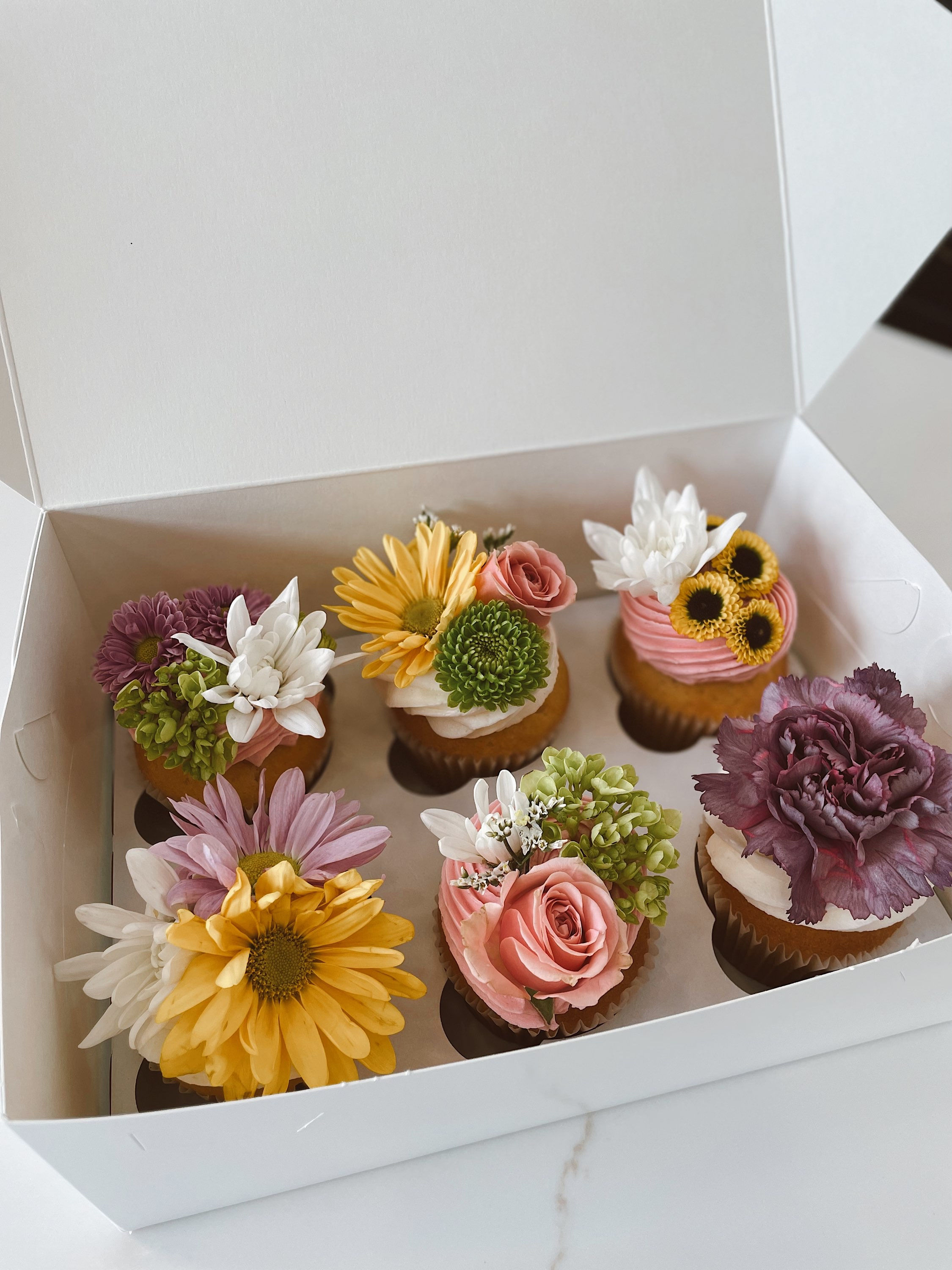 Fresh floral cupcakes