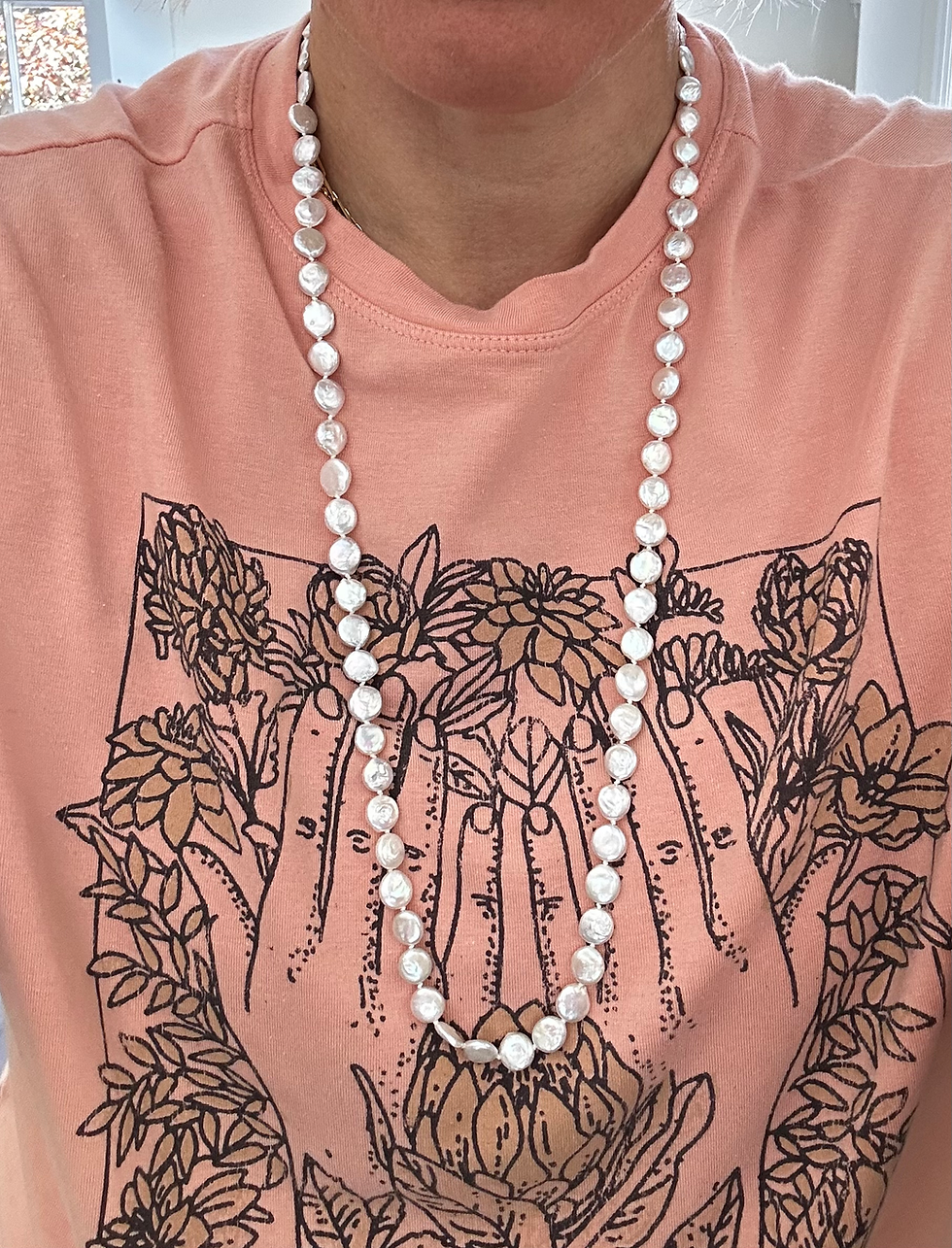 Thumbnail: Freshwater Coin Pearl Necklace 