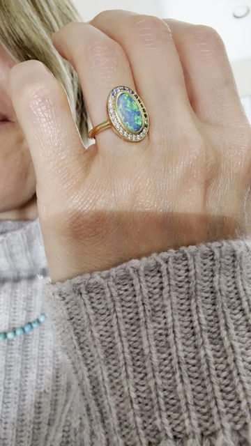 Thumbnail: Australian Opal & 18K Gold Ring