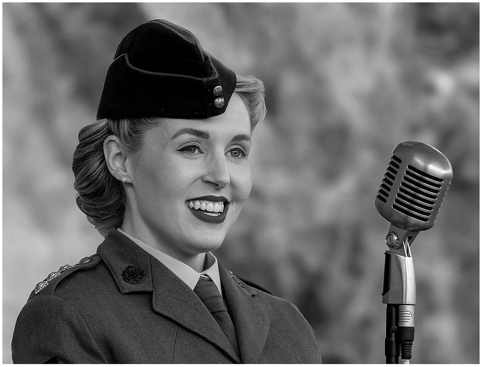 Forties Forces Idol (HC)