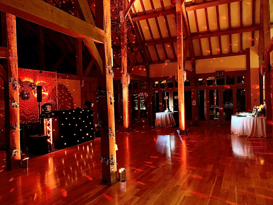 uplighting hire at rivervale barn hampshire