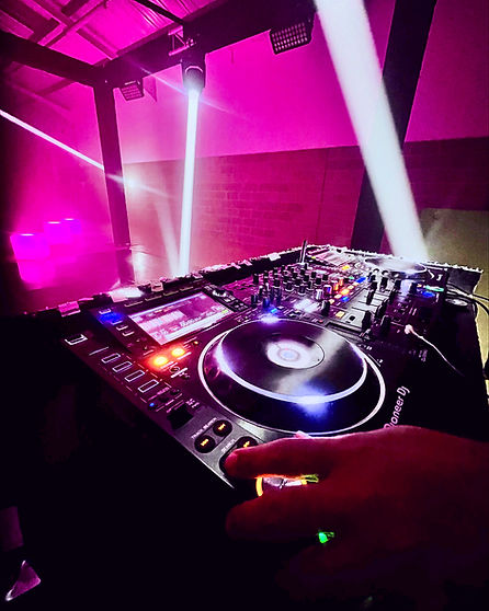 Mobile nightclub DJ hire for birthday party in Ascot, Berkshire