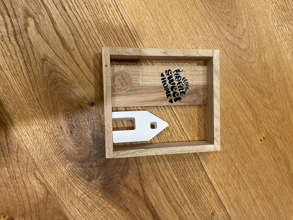 Miniaturbild: Handgemachter Deko‑Rahmen „Willkommen“ 