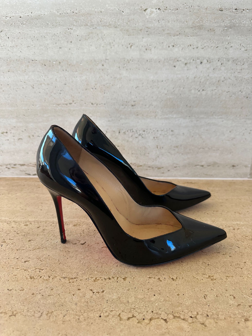 Miniatura: Louboutin Preto Verniz