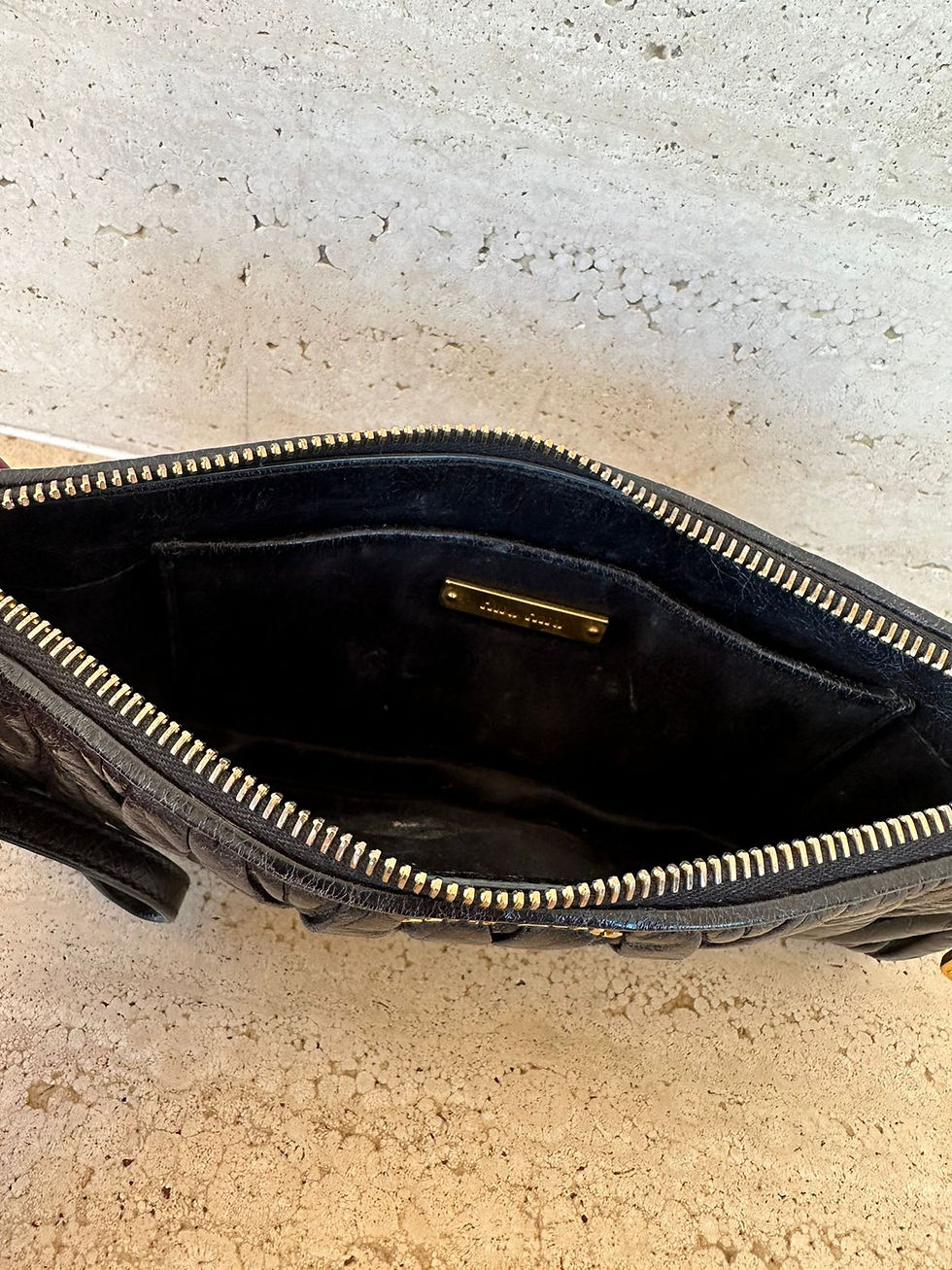 Miniatura: Clutch Miu Miu Preta