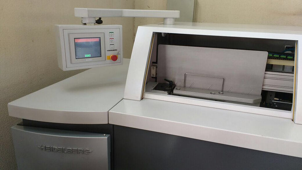 Miniatura: COLADEIRA DE CAPAS HEIDELBERG EUROBINDER 600