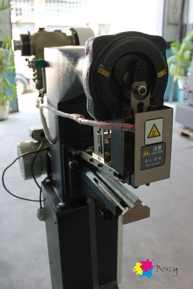 Miniatura: COLADEIRA DE FITAS BM 40