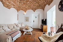 Mountain_View_Retreat_Living_Room-III.jpg