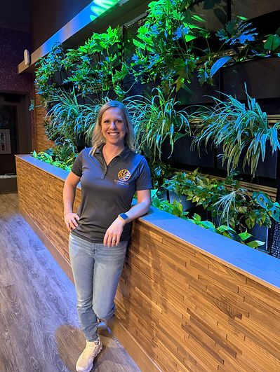 outdoor or indoor live vertical garden wall installation and design services Cedar Rapids, IA Iowa City, IA Waterloo, IA