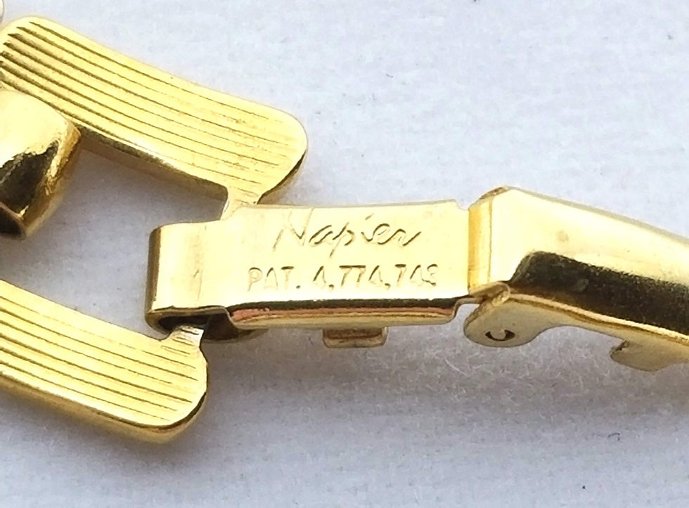 Thumbnail: Designer by Napier, bracelet, simulated white pearl in gold tone, 7 1/2 inches.