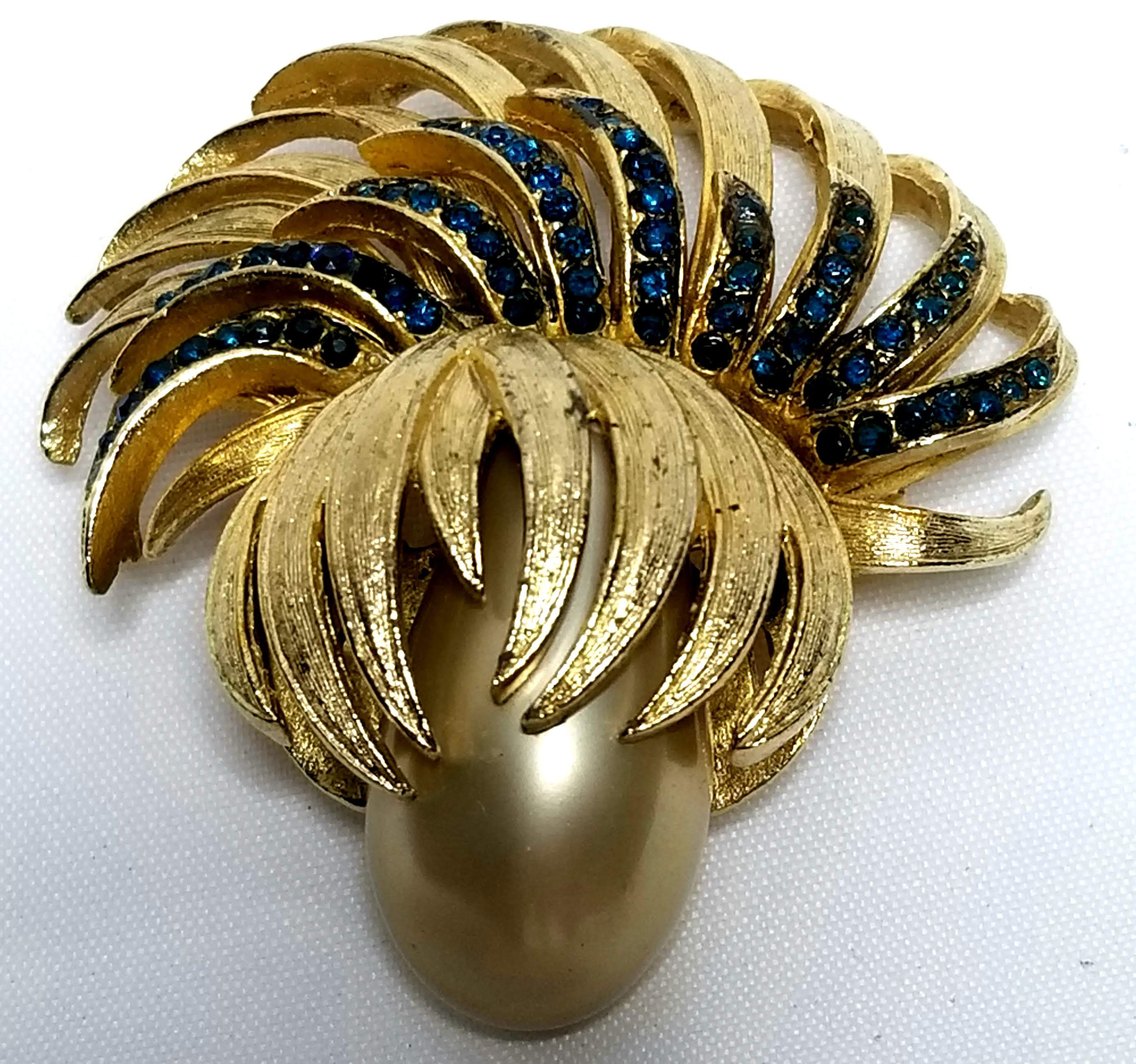 Designer by Coro, brooch, spray motif with blue rhinestones, faux pearl.