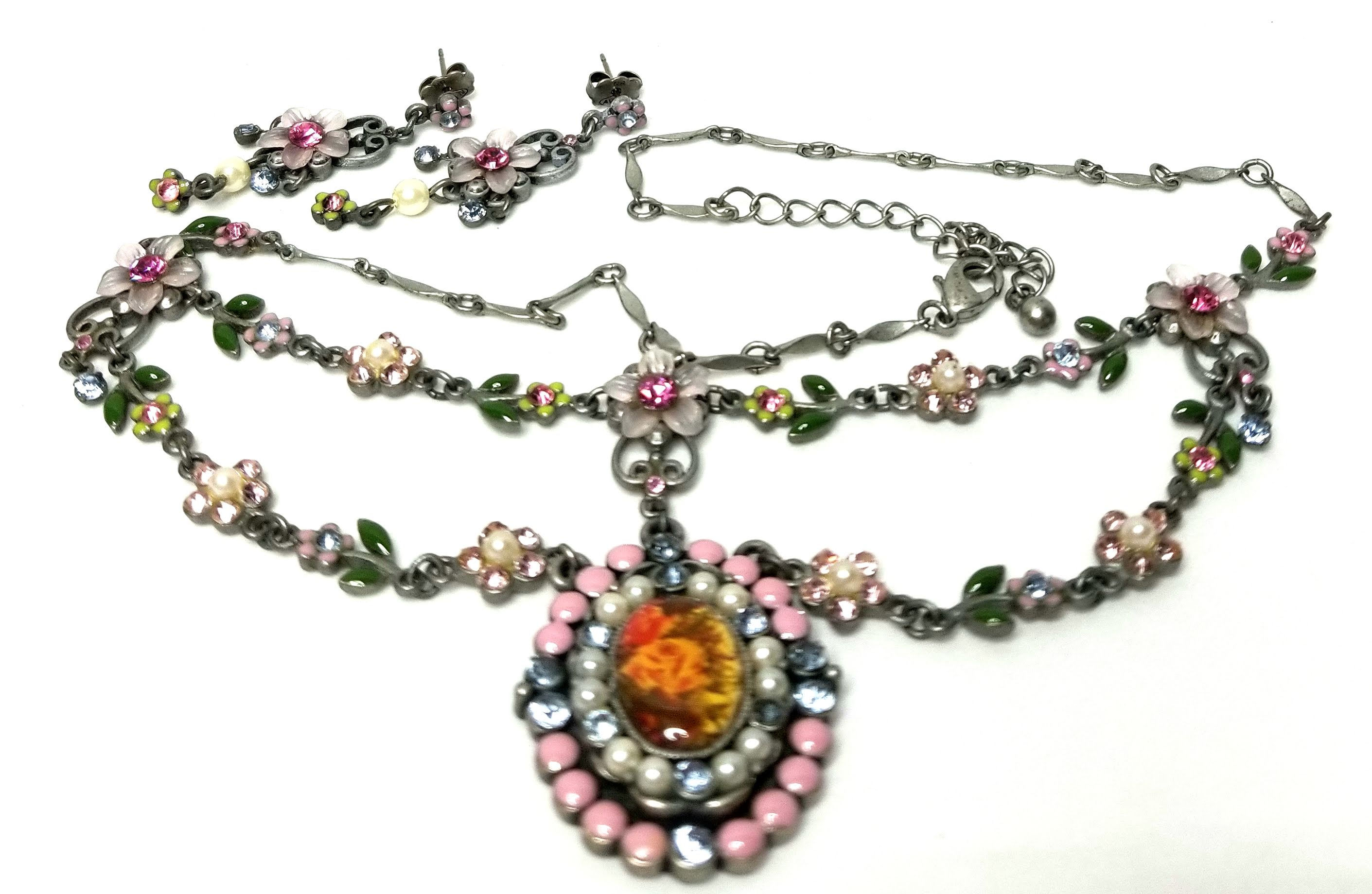 Designer by Avon, set, necklace and earrings, flower motif, multi-colored.