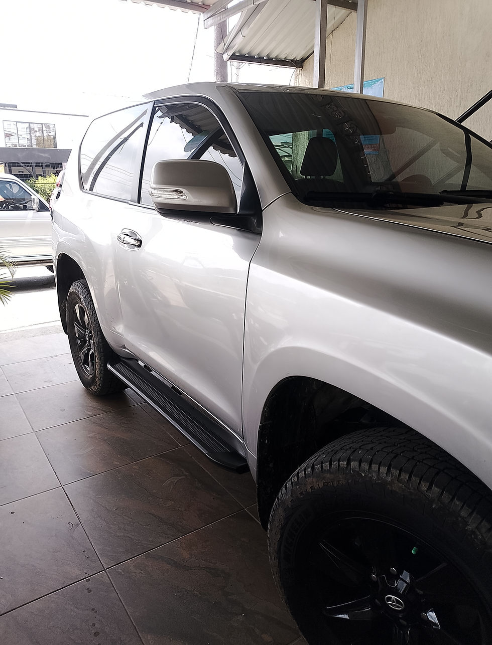 Miniatura: Estribos Planos Aluminio Negro Toyota Prado Sumo (2010-2026)