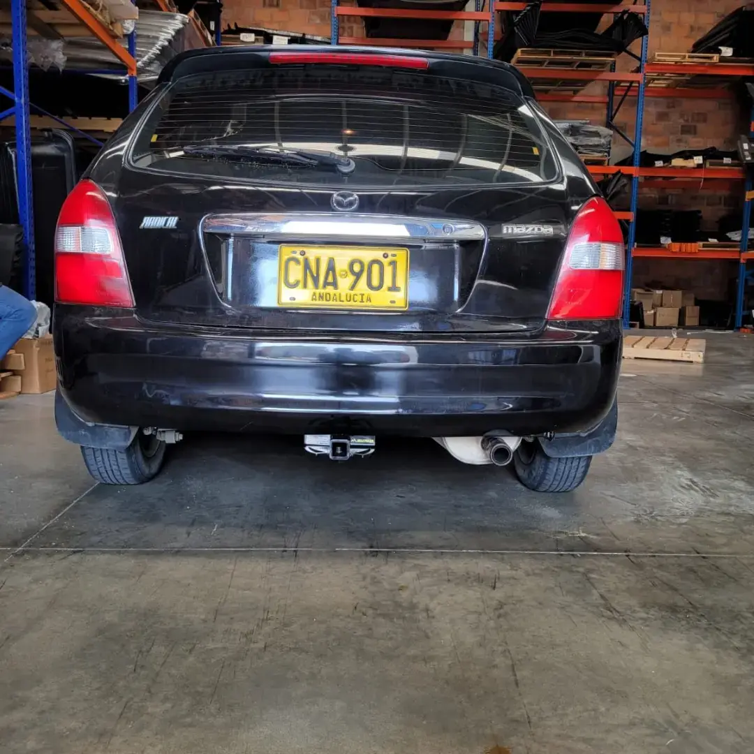 Tiro de Arrastre Mazda Alegro Hatchback (Sin Accesorios Para Remolque)