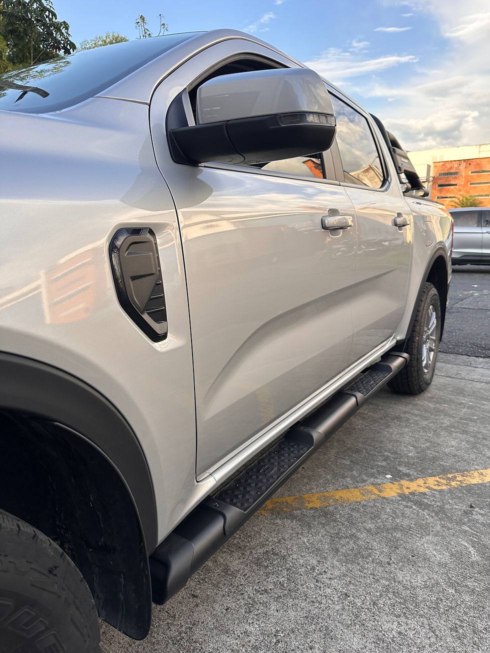 Miniatura: Estribo Bepo Negro Modelo G4 Para Ford Ranger (2024-2027)