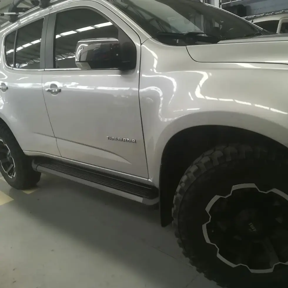 Estribos Planos Aluminio Negro Para Chevrolet Trailblazer